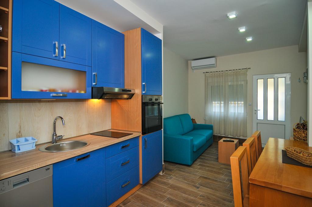 Apartments Pean Tivat Exterior foto